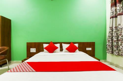 Oyo 77869 Hr20 Hotel And Restaurant