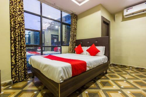 Oyo 41665 Hotel Grand Marvel Residency