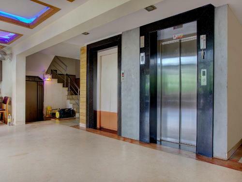 Hotel Oyo 77792 Silver Key Revenkar Comforts