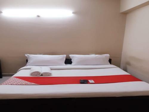 Hotel Oyo 80437 Aig Heights