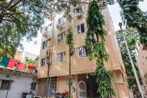 Hotel Oyo 67445 Ht Guest House