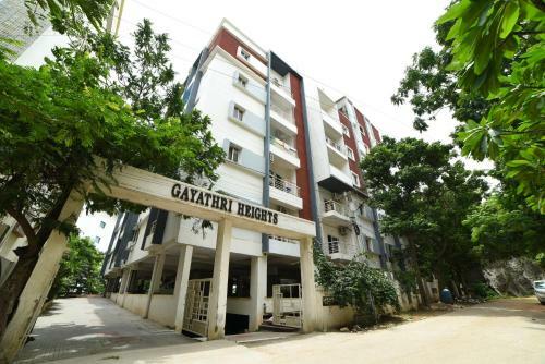 Apartamento Gayathri Heights