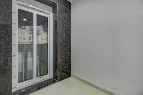 Hotel Oyo 72818 Grand Mythri