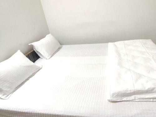 Oyo 79693 Hotel Aig Inn