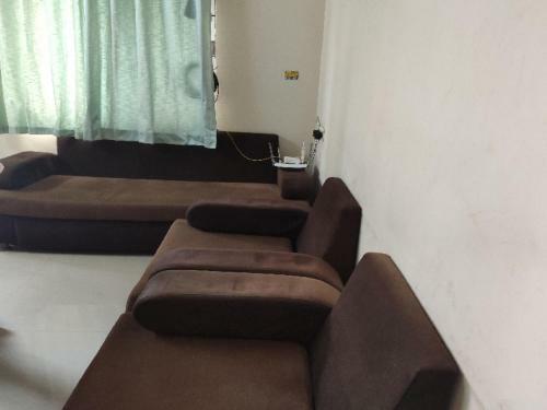 Oyo 79693 Hotel Aig Inn