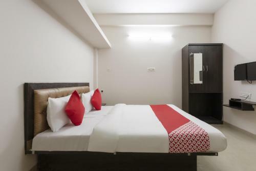 Hotel Oyo 36501 Royal Palace
