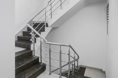 Hotel Oyo Flagship 76105 Rahul Residency