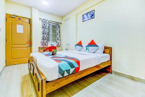 Hotel Fabexpress Ragu Residency