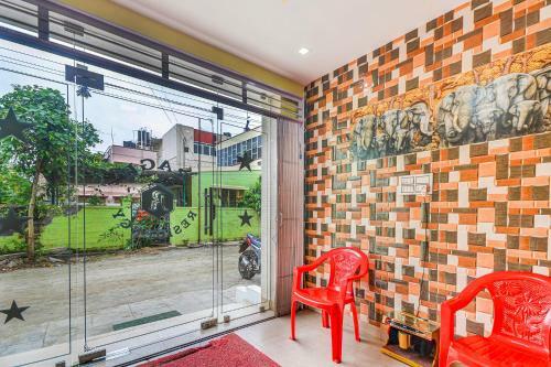 Hotel Fabexpress Ragu Residency