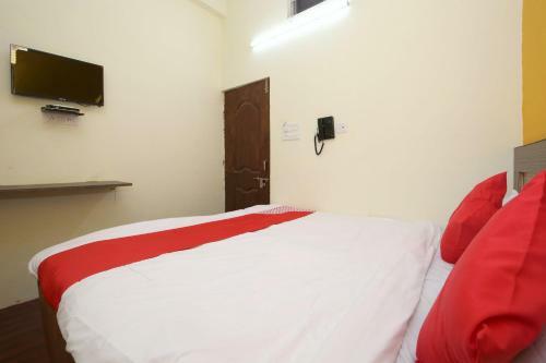 Oyo 40695 Hotel Aradhya