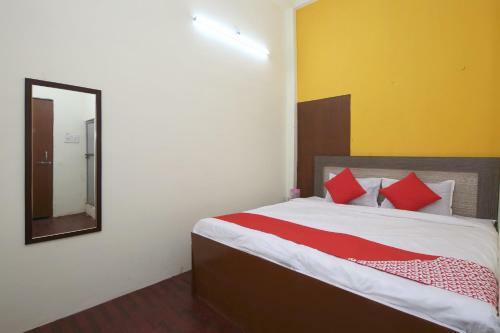 Oyo 40695 Hotel Aradhya