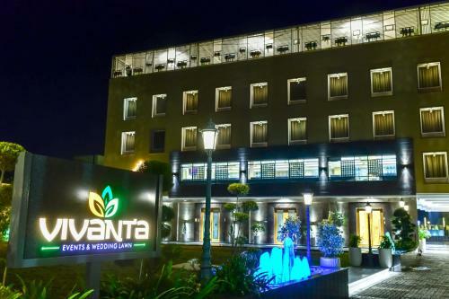 Express11 Hotel