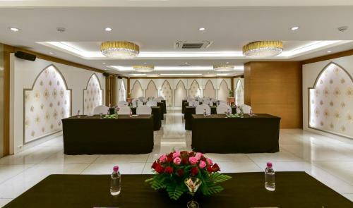 Express11 Hotel