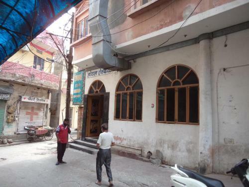 Hotel Budget Accommodation Near Station Road