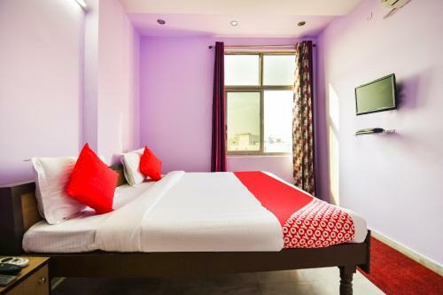 Oyo 62492 Hotel Royal Residency