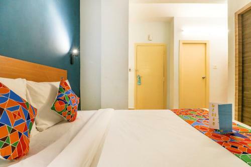 Fabhotel Mayfair Tower Hussainpur