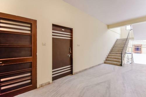 Oyo 60892 Hotel Shree Sumukh