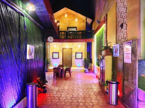 Hotel Bamboo Castle