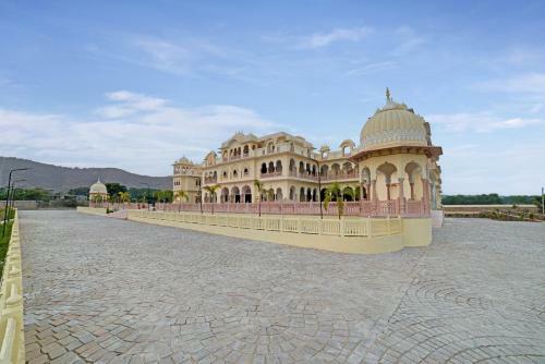 Hotel The Jai Bagh Palace
