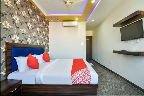 Oyo 71084 Hotel Diamond Key