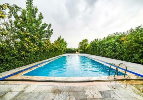 Hotel Skyzone Greens Resort