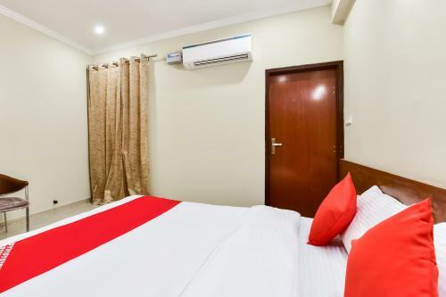 Oyo 78845 Hotel Skyview