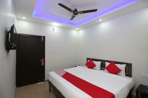Oyo 23253 Hotel Baswari