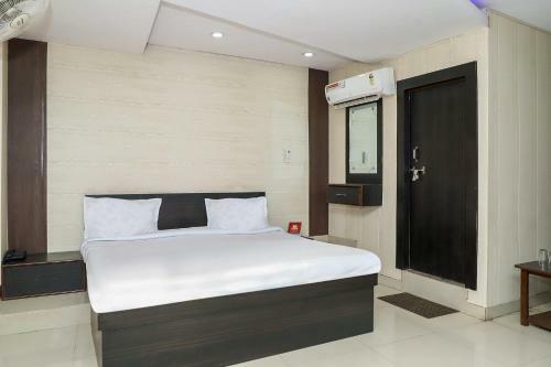 Oyo 35425 Hotel Duke Inn