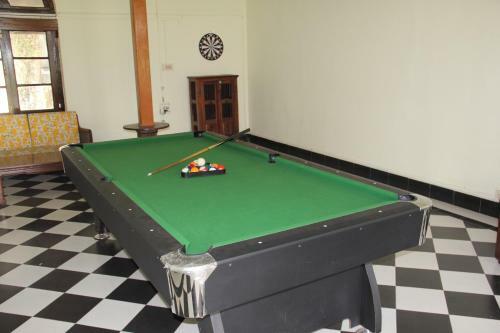 Hotel Kaziranga Golf Resort