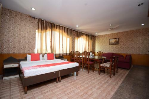 Hotel Oyo 36280 Vijay Resorts