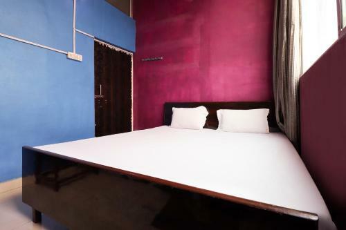 Spot On 48520 Hotel Shobhan