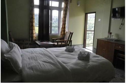 Hotel Chas Breathing Stone
