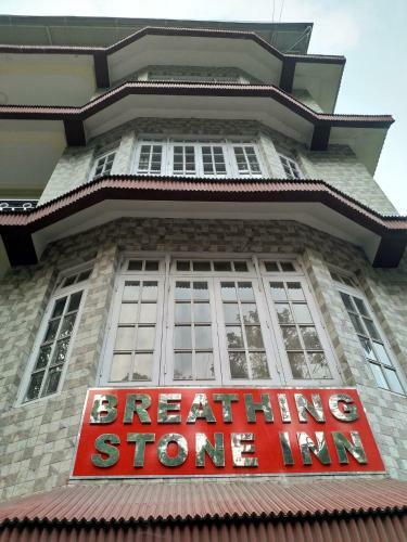 Hotel Chas Breathing Stone