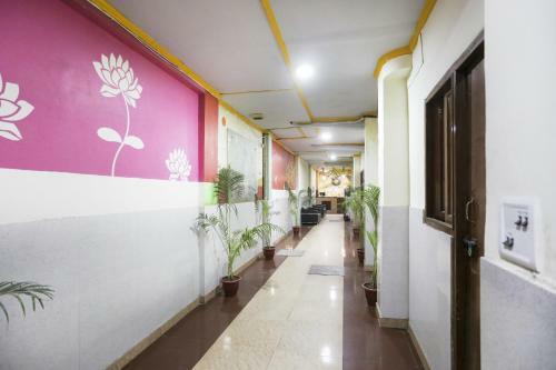 Oyo 74656 Hotel Quadis