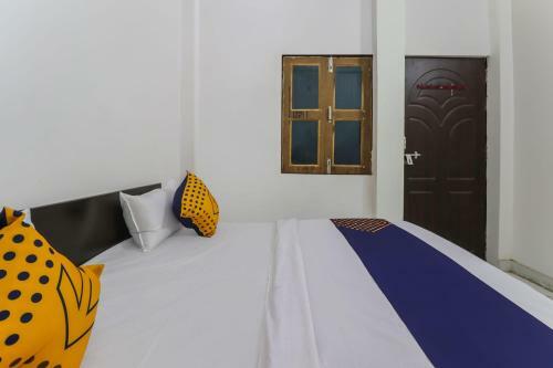 Spot On 78880 Rajdhani Hotel