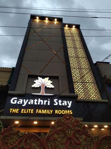 Lodge Gayathri Stay