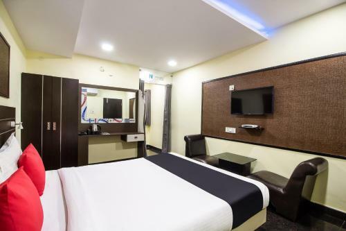 Capital O 44536 Hotel Pc Palace