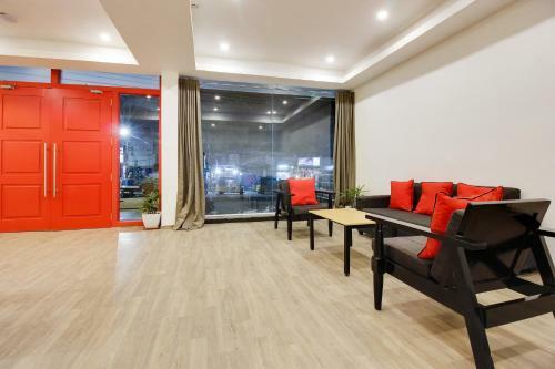 Capital O 44536 Hotel Pc Palace