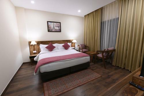 Hotel Amritara The Chateau