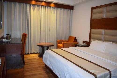 Hotel Cardinal Ambica