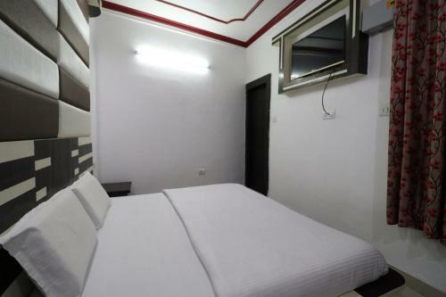 Spot On 39411 Hotel Gandotra
