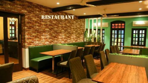 Hotel Girija