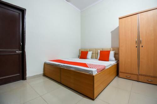 Hotel Oyo 70517 Sabtera Homes