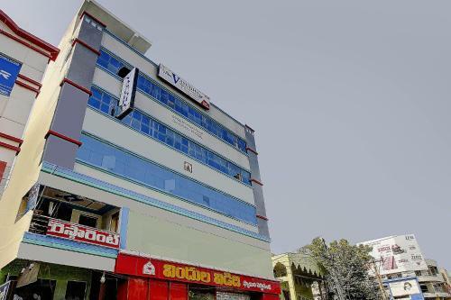 Hotel Oyo 77180 Sri Vasudha Residency