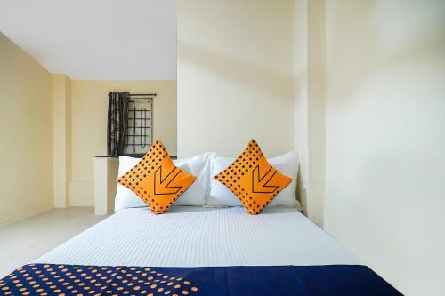 Hotel Spot On 65435 Virndavan Lodging