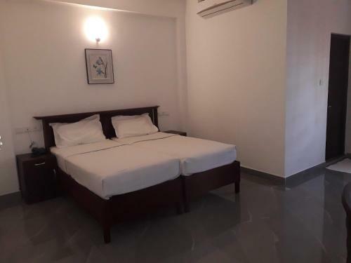 Hotel Style Homes Holiday Inn