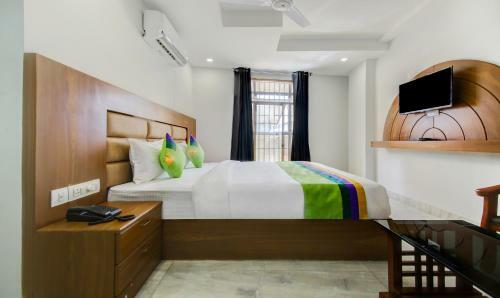 Hotel Central Gate(Business And Luxury Hotel)