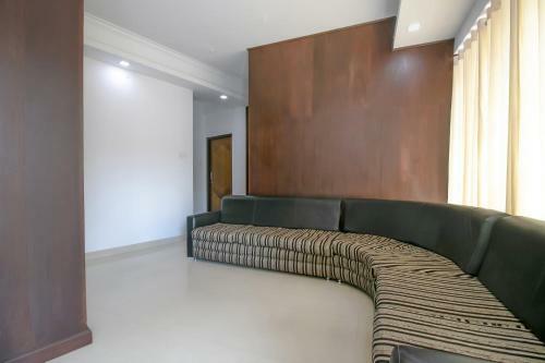 Hotel Spot On 76899 Chaliyam Residency