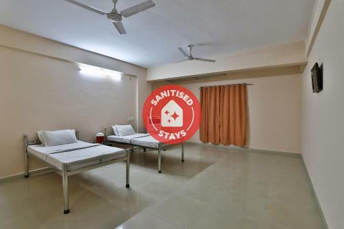 Hotel Oyo 66864 R K Residency