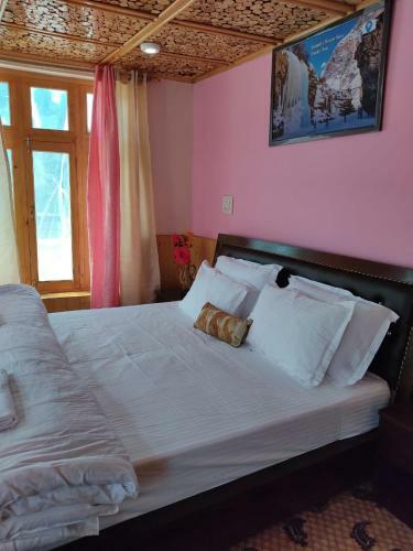 Hostal Paradise Leh Residency